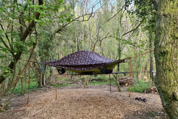 Suspended tree tent